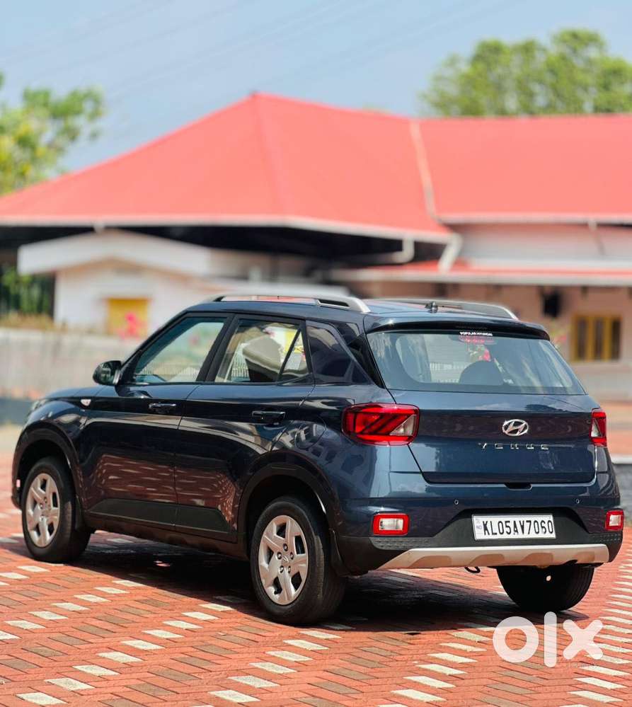 Hyundai Venue 1.2 S Plus, 2020, Petrol