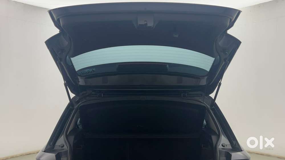 Volkswagen Taigun Topline 1.0 Tsi At (electric Seats), 2023, Petrol