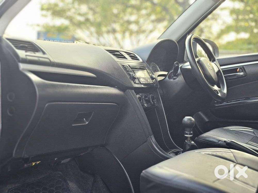 Maruti Suzuki Swift Vxi + Manual, 2016, Petrol