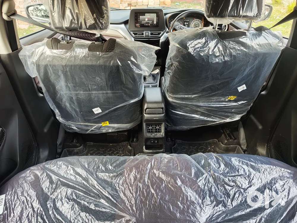 Maruti Suzuki Fronx 2025 Petrol 2300 Km Driven