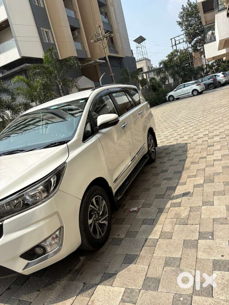Toyota Innova Crysta 2022