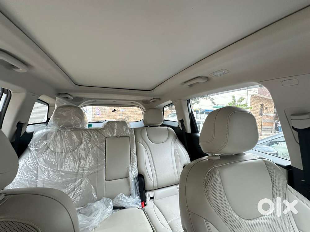 Mahindra Xuv700 Ax7l Diesel 2025