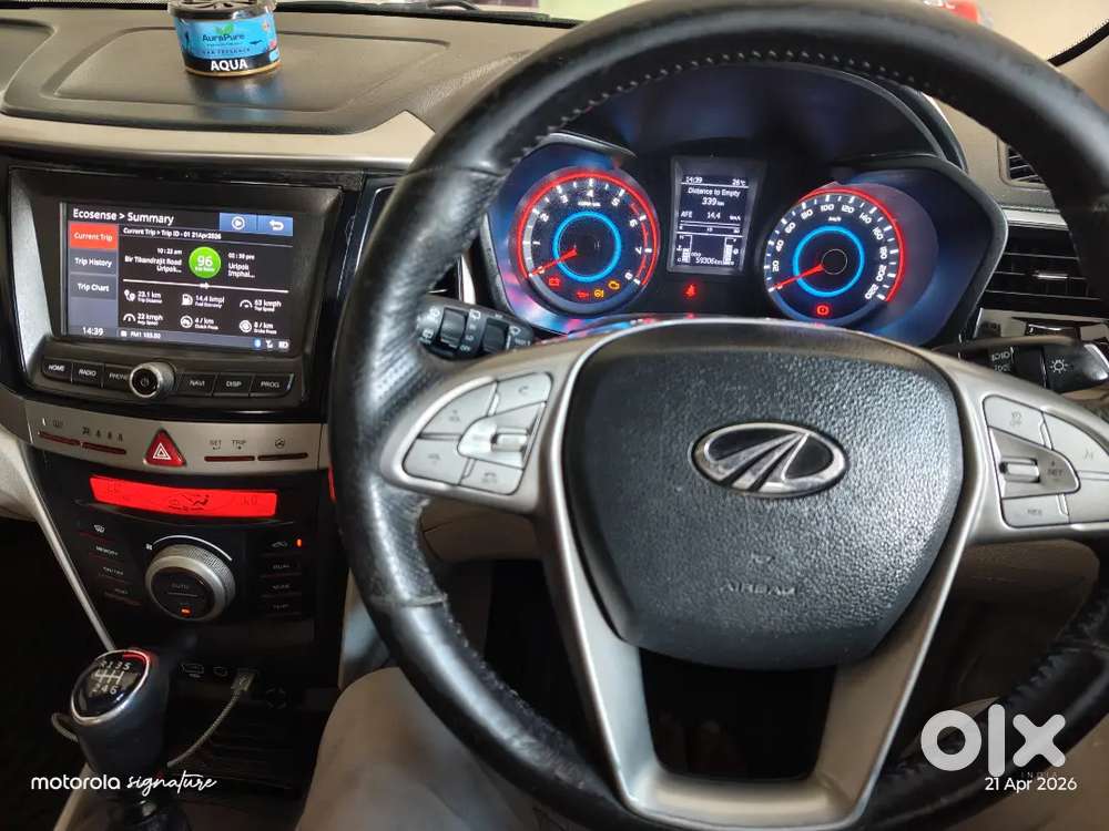 Xuv 300 W8 Optional Petrol Top Model Sunroof