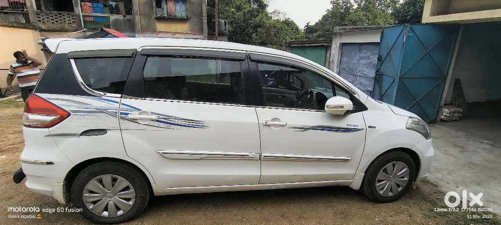 Maruti Suzuki Eartiga,shvs Exclusive Model,mint Condition,ac-chilled.
