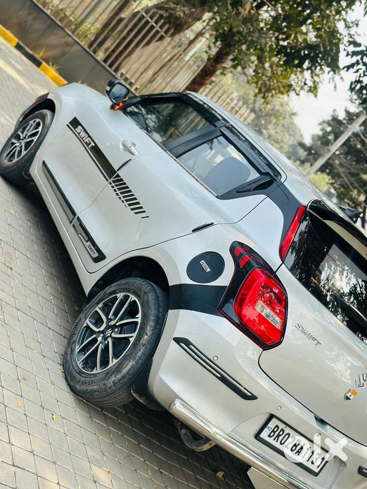 Maruti Suzuki Swift 1.3 Zxi, 2021, Petrol