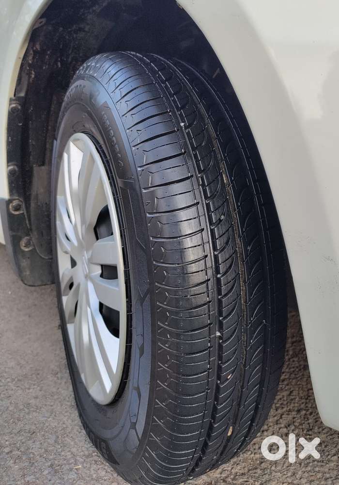 Maruti Suzuki Swift Vxi + Manual, 2015, Petrol