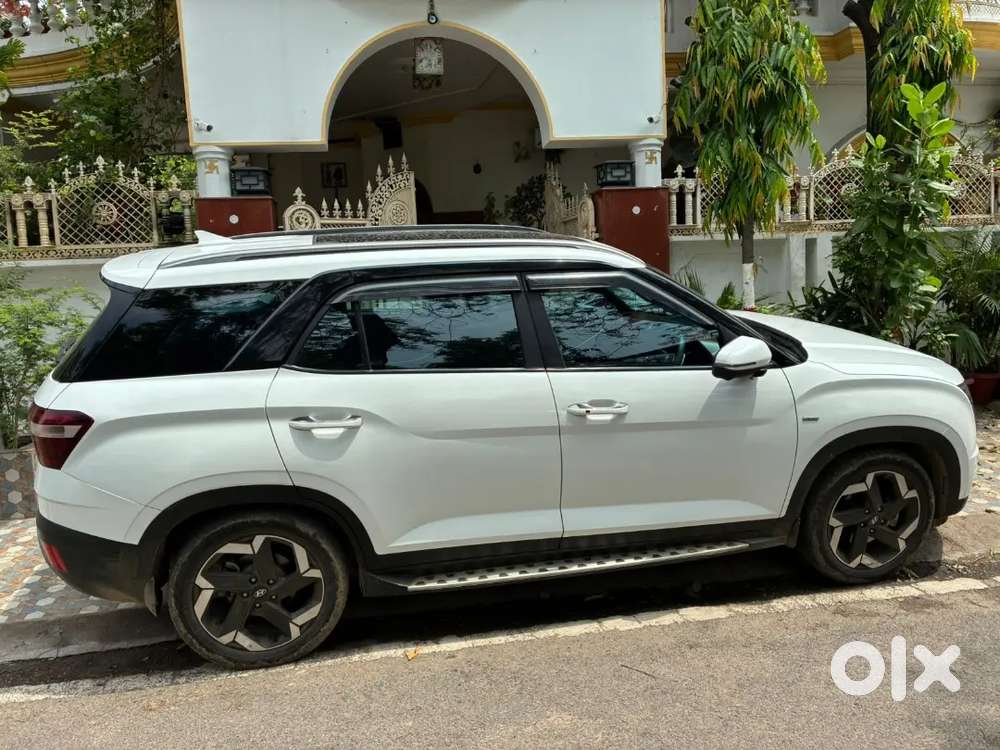 Hyundai Alcazar 2023 Diesel Well Maintained