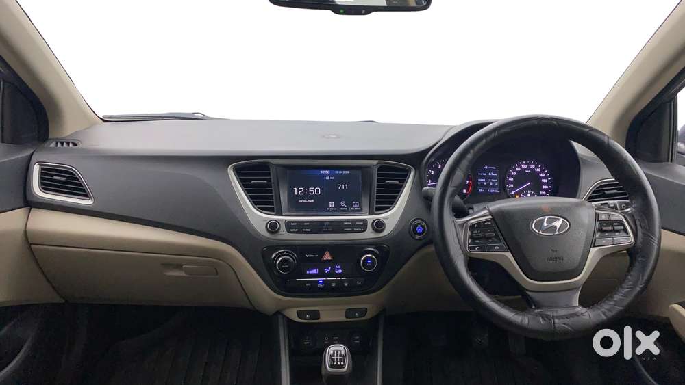 Hyundai Verna 1.6 Sx (o) Vtvt, 2017, Petrol
