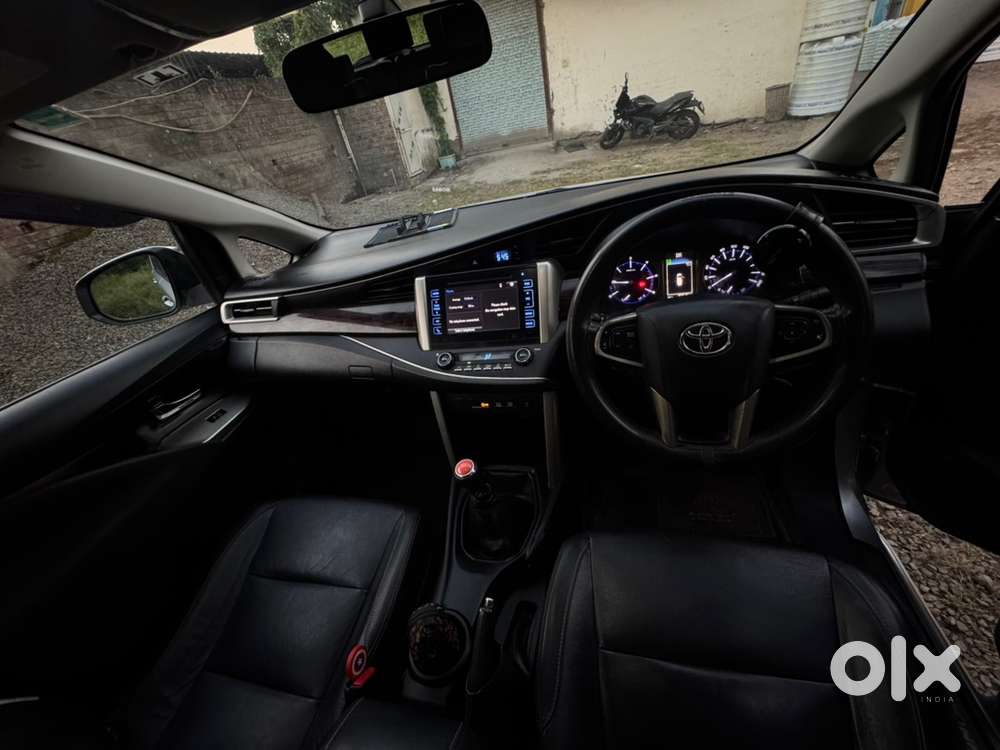 Toyota Innova Crysta Diesel 2016