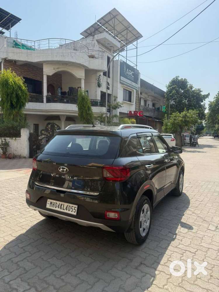 Hyundai Venue S, 2020, Petrol