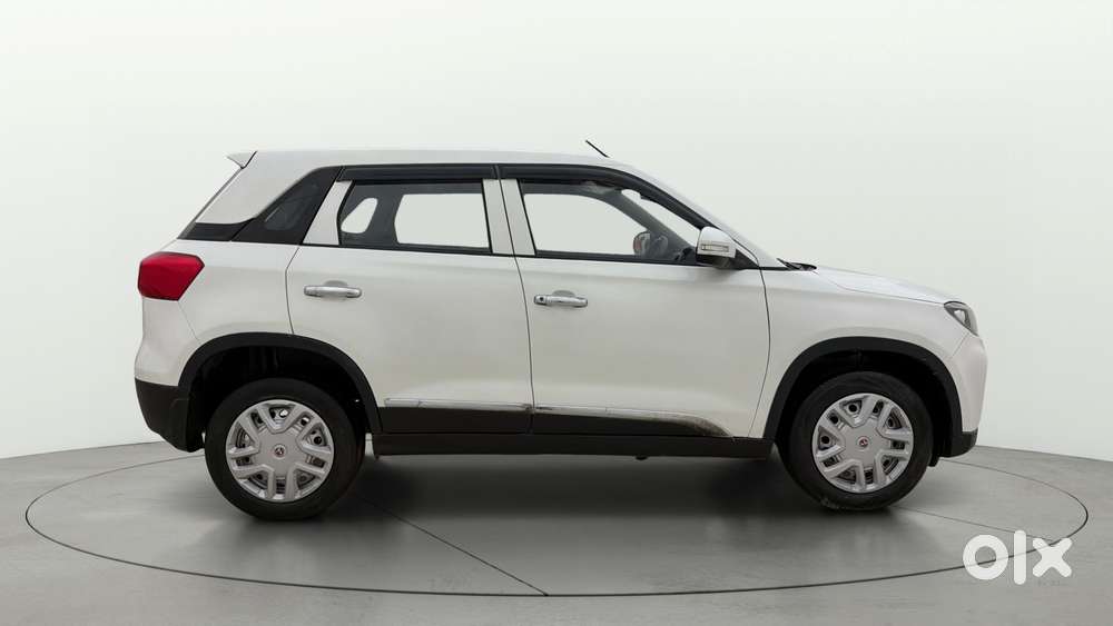 Maruti Suzuki Brezza 1.5 Lxi Smart Hybrid, 2022, Petrol