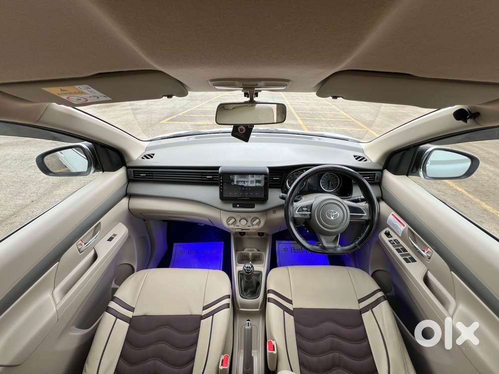 Toyota Rumion S Cng Manual Dual Tone, 2024, Cng & Hybrids