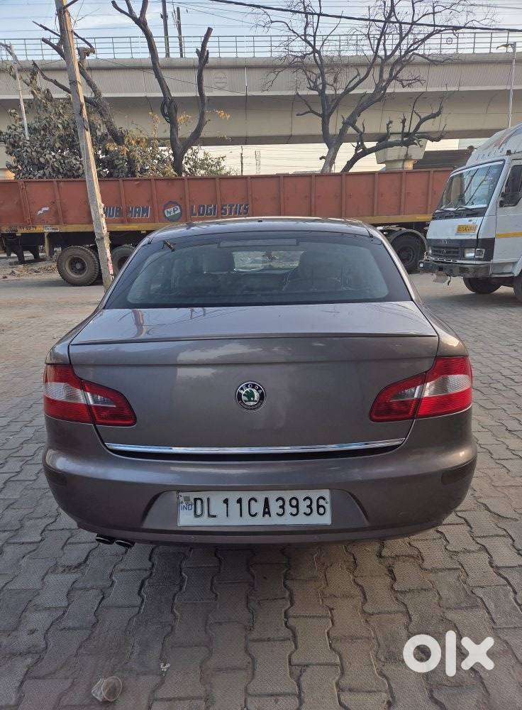 Skoda Superb 2013-2015 Elegance 1.8 Tsi Mt, 2014, Petrol