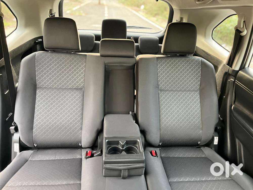 Toyota Innova Hycross 2.0 Gx 8 Str, 2025, Petrol