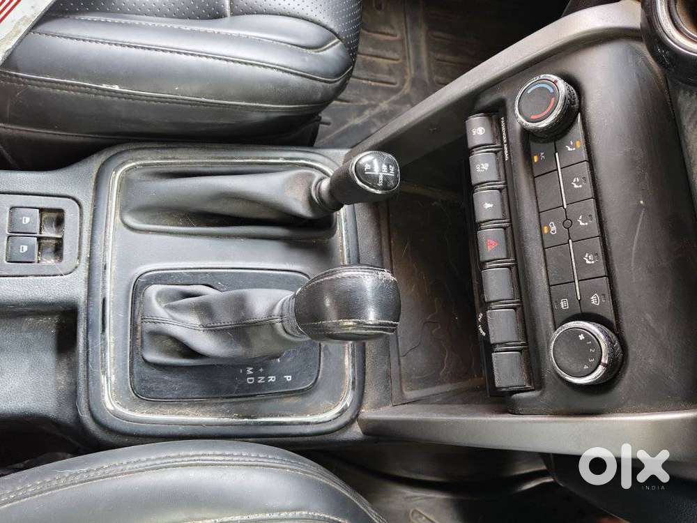 Mahindra Thar, 2022, Petrol