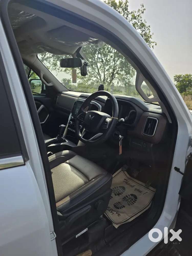 Scorpio-n Z8 2024  Vip 1111  Single Owner  Showroom Condition