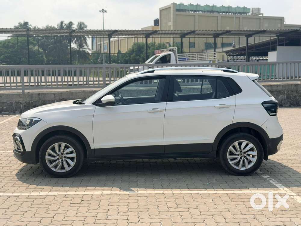 Volkswagen Taigun 1.0 Tsi Highline At, 2022, Petrol