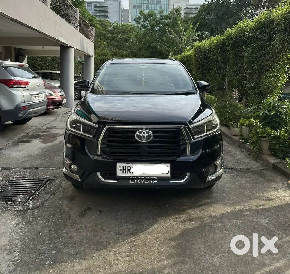 Toyota Innova Crysta 2024