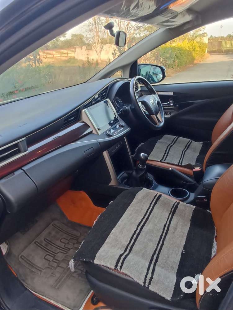 Toyota Innova 2.4 V