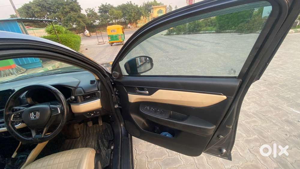 Honda Amaze 2025 22000 Km Driven