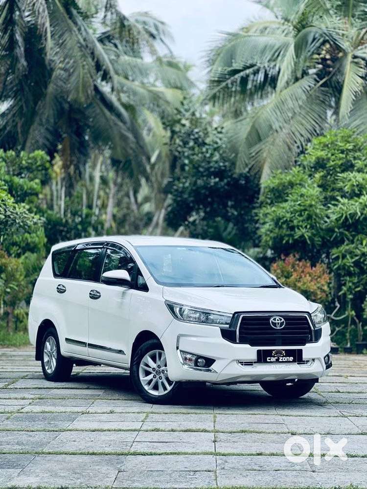 Toyota Innova Crysta 2.4 G Mt 7 Str, 2017, Diesel