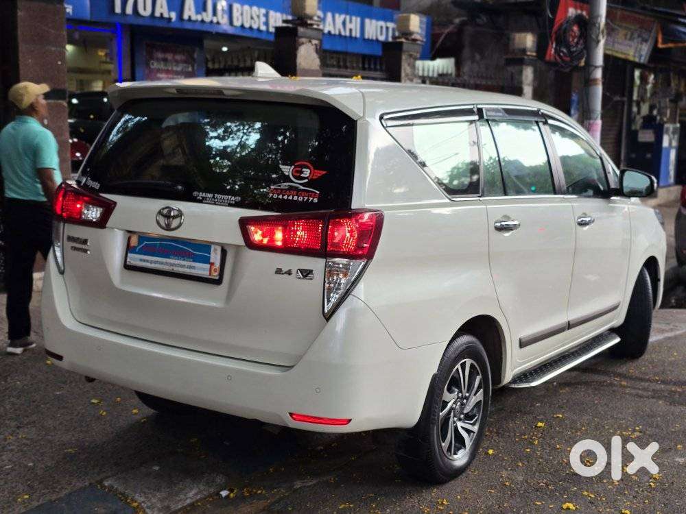 Toyota Innova Crysta [2020-ongoing] 2.4 Vx 8 Str, 2021, Diesel