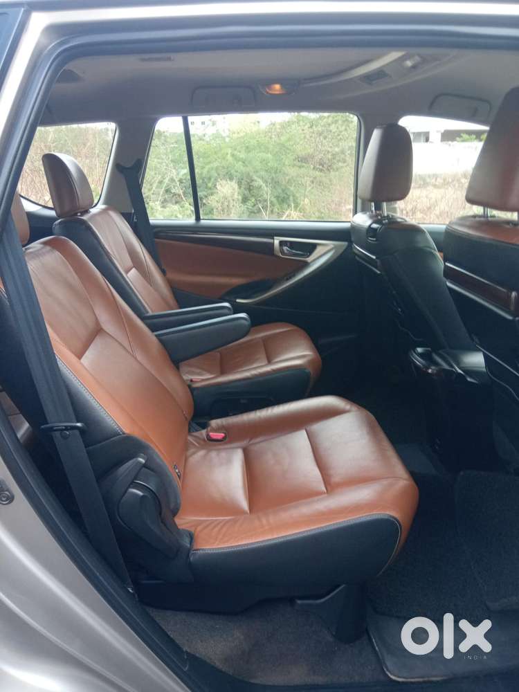 Toyota Innova Crysta 2.8 Z, 2016, Diesel