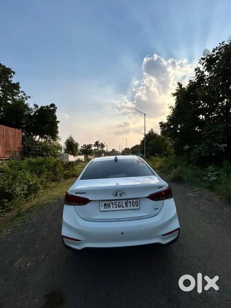 Hyundai Verna Diesel Automatic 208