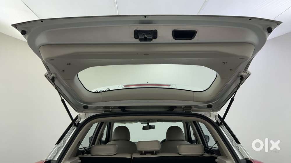 Mahindra Xuv300 W6, 2021, Petrol