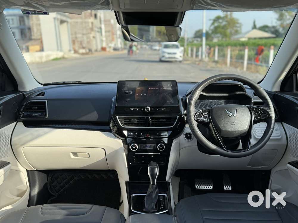 Mahindra Xuv 3xo Ax5l 1.2 Petrol At, 2024, Petrol