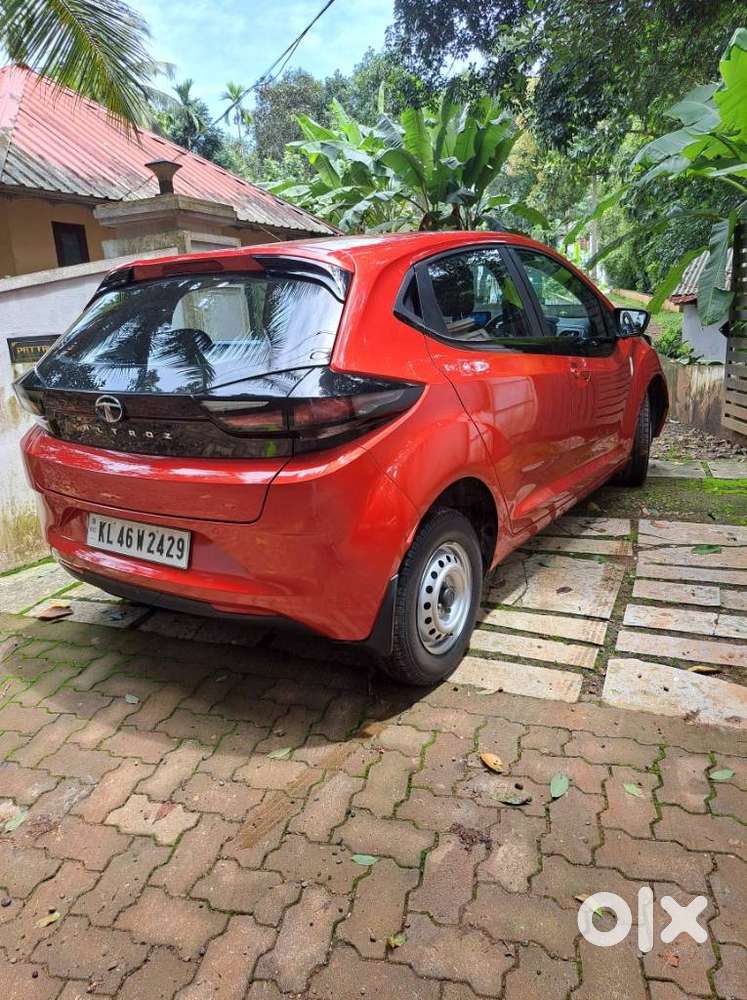 Tata Altroz 1.2 Xe, 2021, Petrol