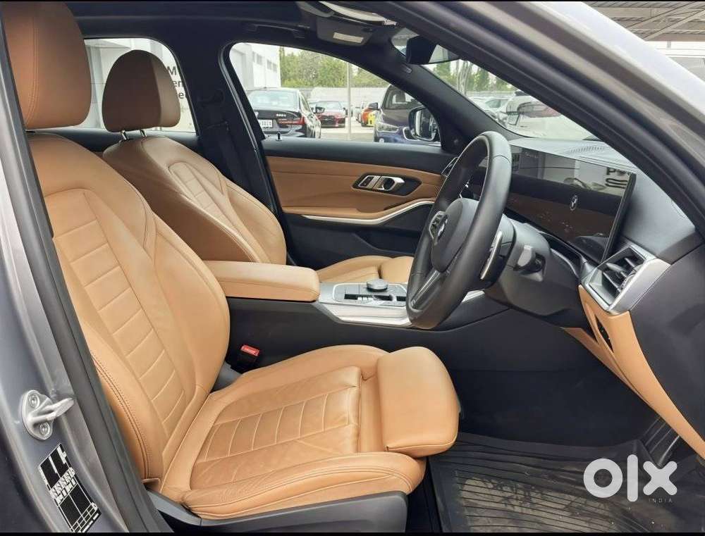 Bmw 3 Series 330i, 2024, Petrol