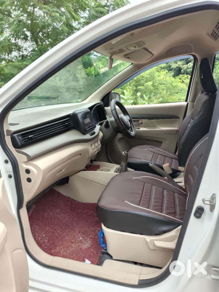 Maruti Suzuki Ertiga 1.5 Vxi, 2022, Petrol