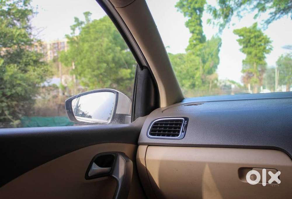 Volkswagen Vento 1.2 Tsi Highline At, 2016, Petrol
