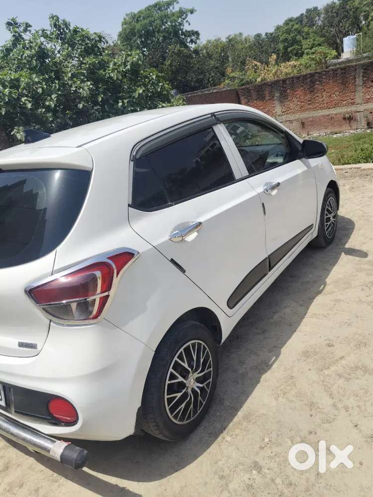 Hyundai Grand I10 2017 Diesel 62900 Km Driven