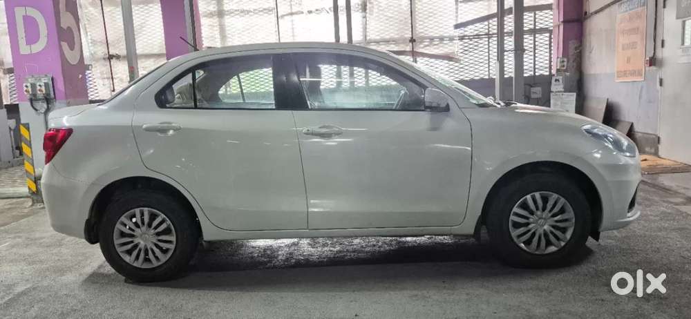 Maruti Suzuki Dzire Vxi Ags, 2023, Petrol