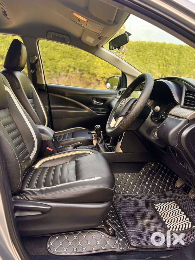 Toyota Innova Crysta 2.4 Gx Mt, 2017, Diesel