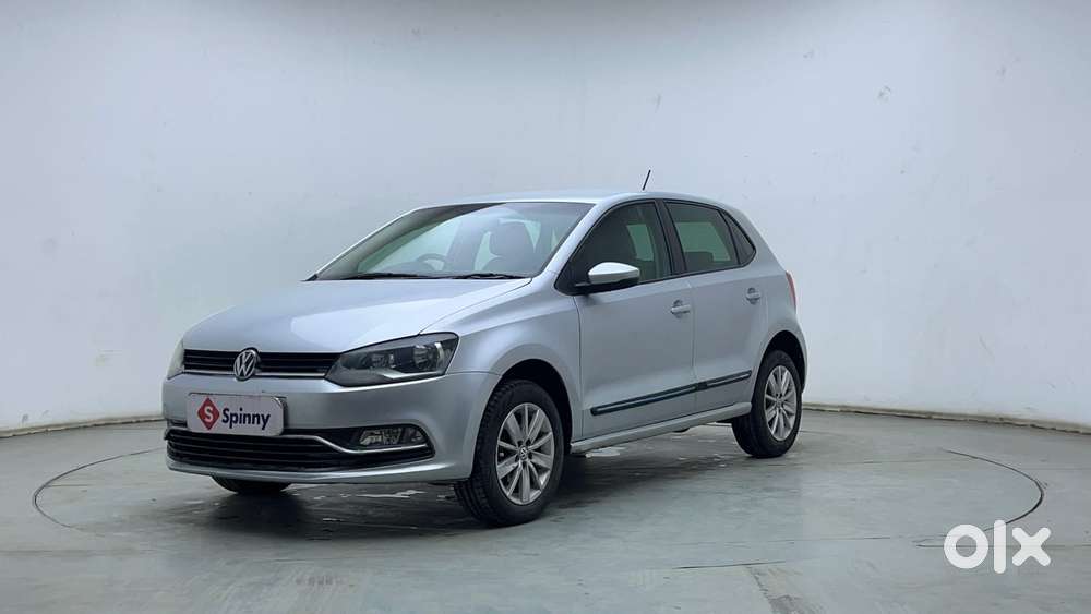 Volkswagen Polo Petrol Highline 1.2l, 2015, Petrol