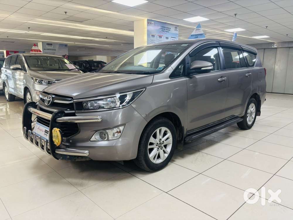 Toyota Innova Crysta 2.4 G Mt 8s, 2017, Diesel
