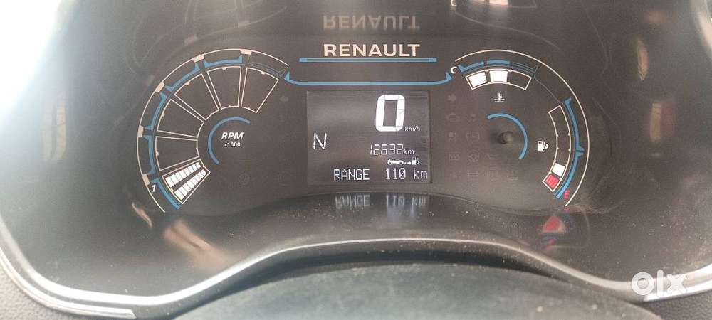 Renault Triber Rxz Easy-r Amt, 2022, Petrol