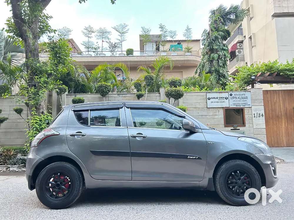 Maruti Suzuki Swift 2016 Petrol 64000 Km Driven