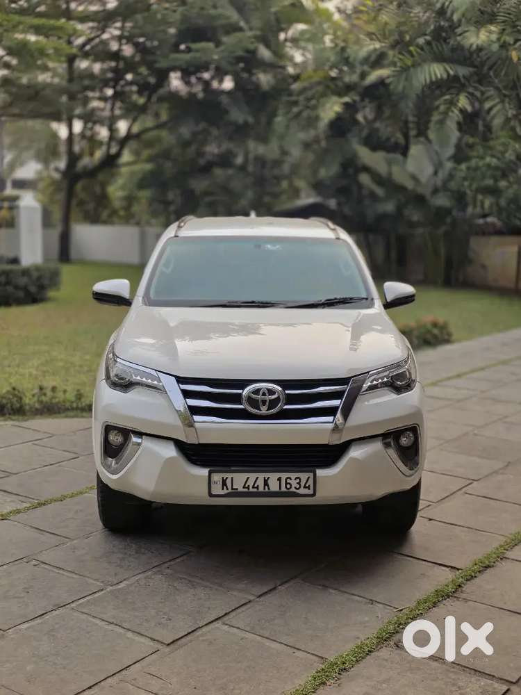 Toyota Fortuner 2016 Diesel Well Maintained