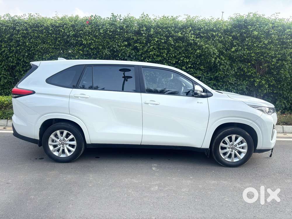 Toyota Innova Hycross 2.0 Vx Hybrid 7 Str, 2026, Petrol