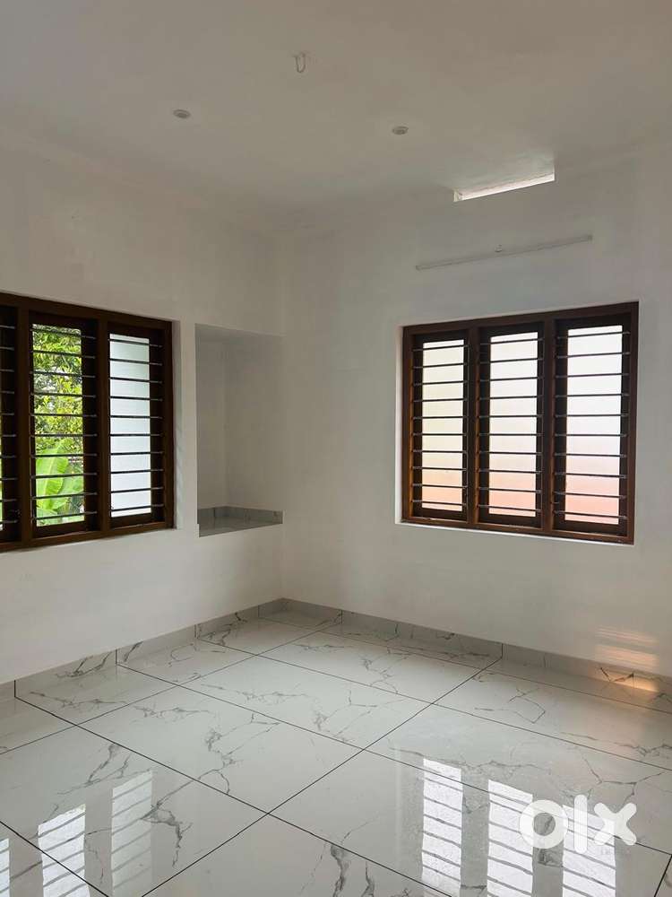 Brand New 2 BHK First-Floor House for Rent &ndash; Chandiroor, EKM