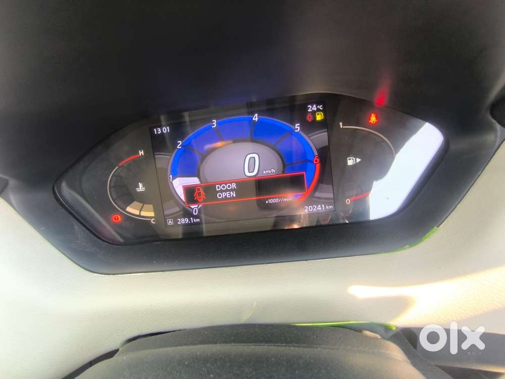 Nissan Magnite 1.0 Xv, 2023, Petrol