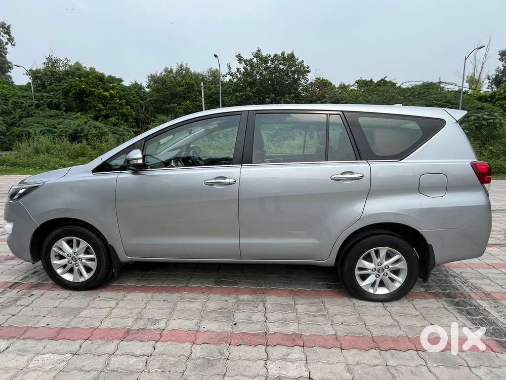 Toyota Innova Crysta 2.4 V 7 Str, 2017, Diesel
