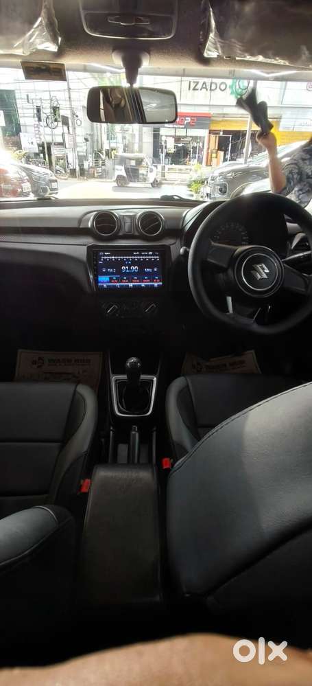 Maruti Suzuki Swift Lxi Optional-o, 2021, Petrol
