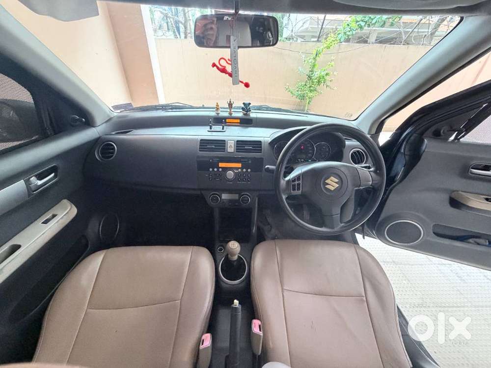 2009 Dezire Excellent Condition In Kothapet  Price Bit Negotiable