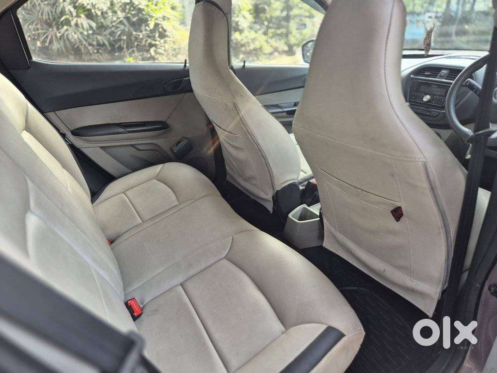 Tata Tiago Xe, 2018, Petrol