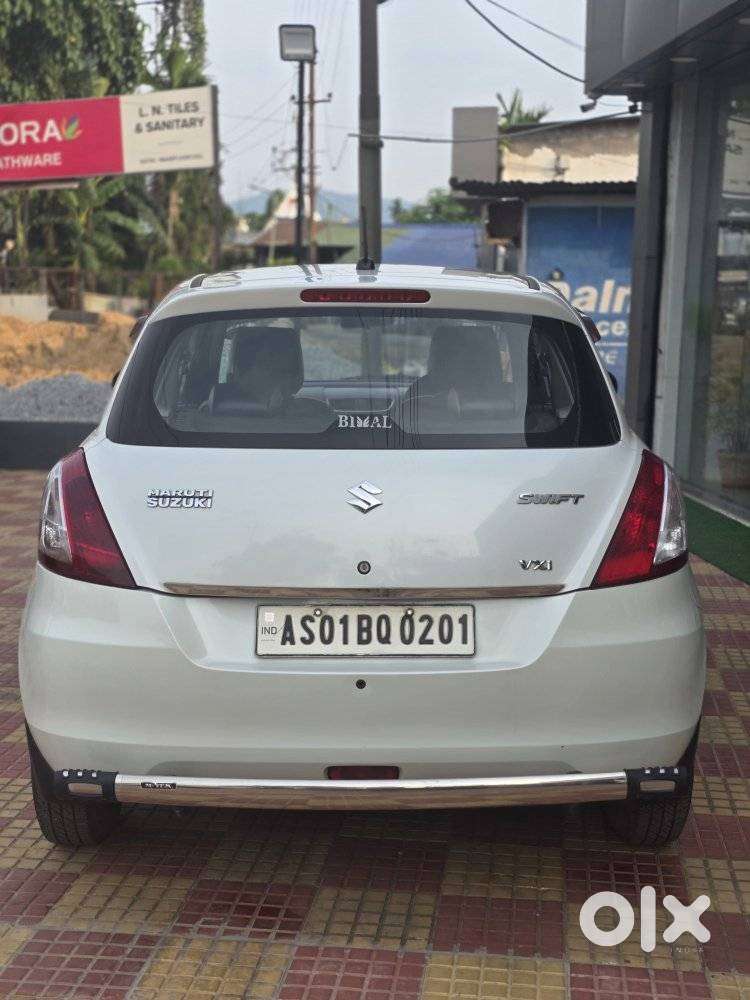 Maruti Suzuki Swift Vxi, 2015, Petrol